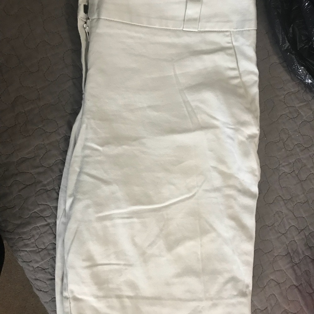 The limited gray knee length shorts size 8